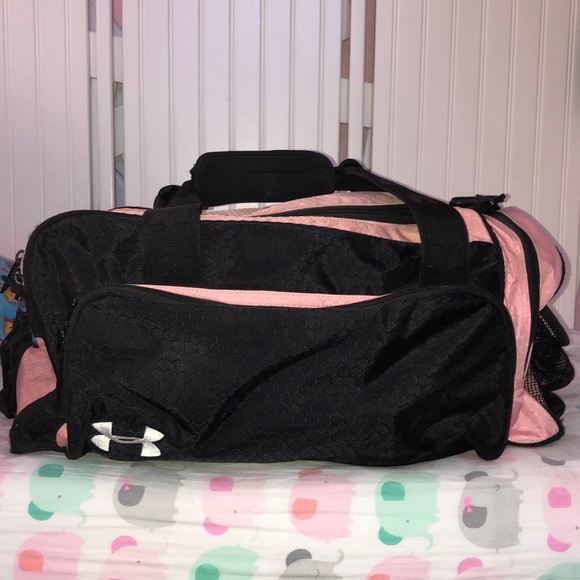 Under Armour Handbags - Duffle Bag Under Armour Handbags - Duffle Bag